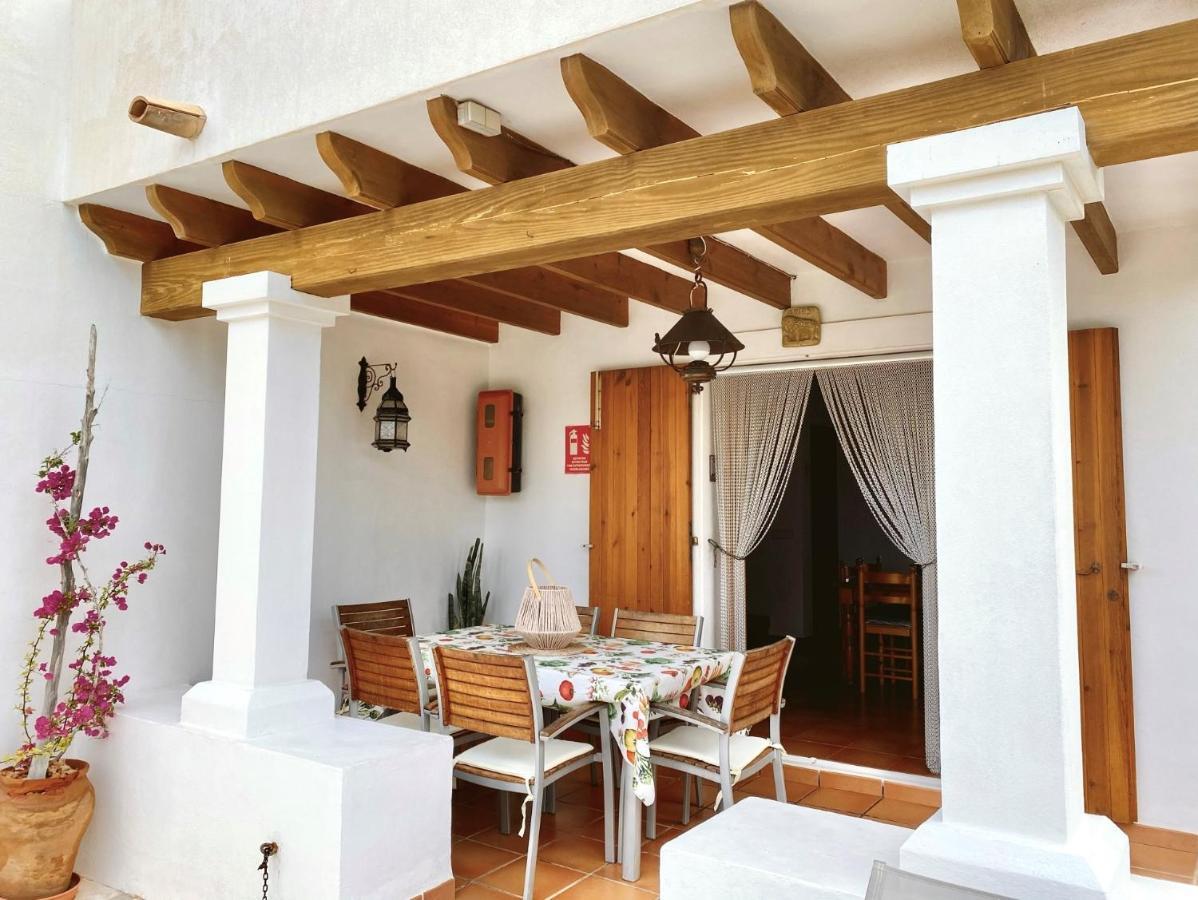 Ses Oliveres Cala Saona Buitenkant foto